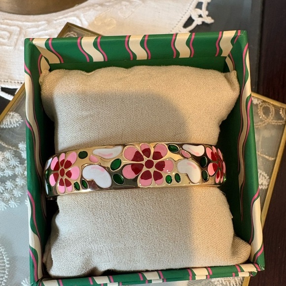 Piper K Floral Enamel Hinge Bangle Gold Pink Green NWT - Picture 5 of 5